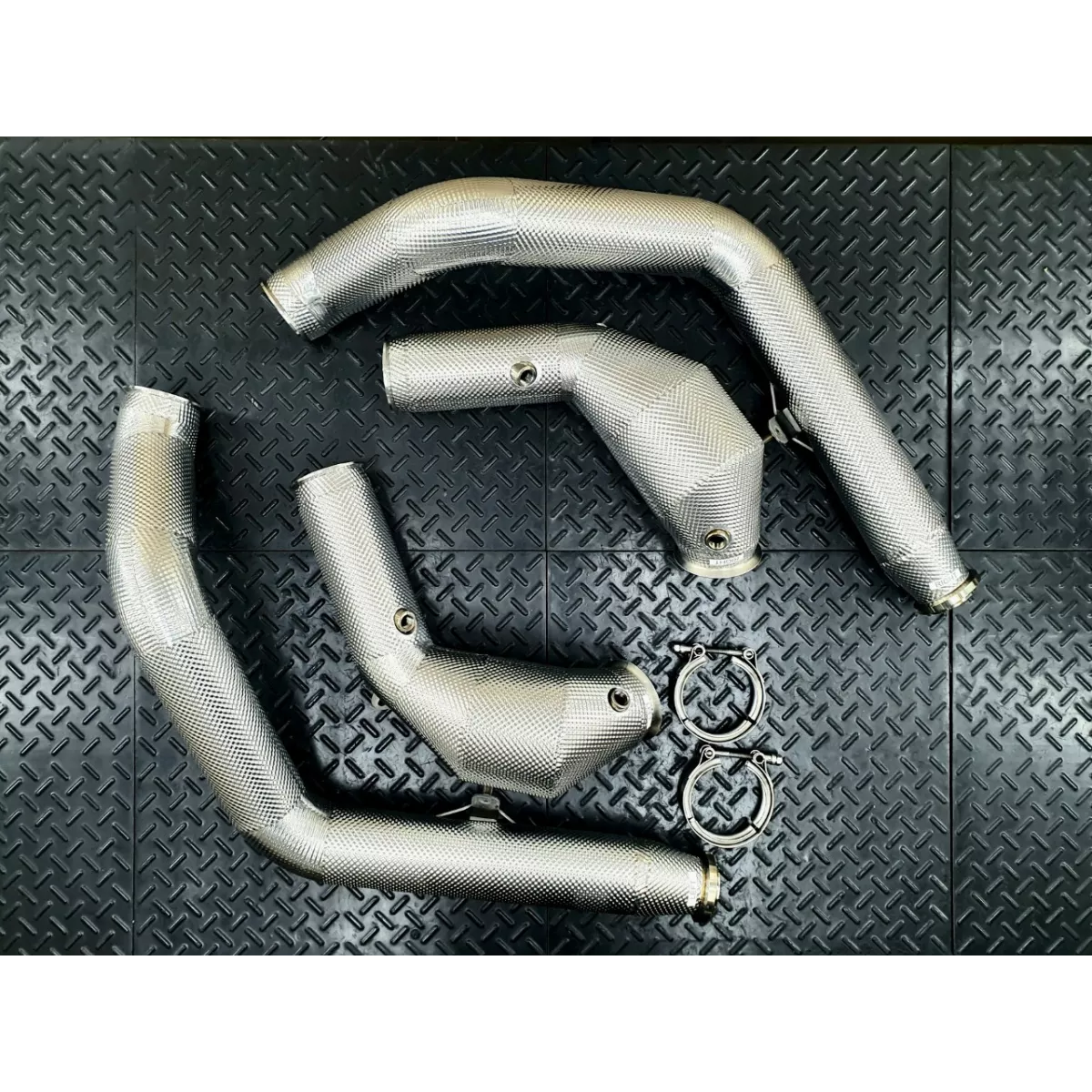 Mercedes G500 G550 W463A Downpipes