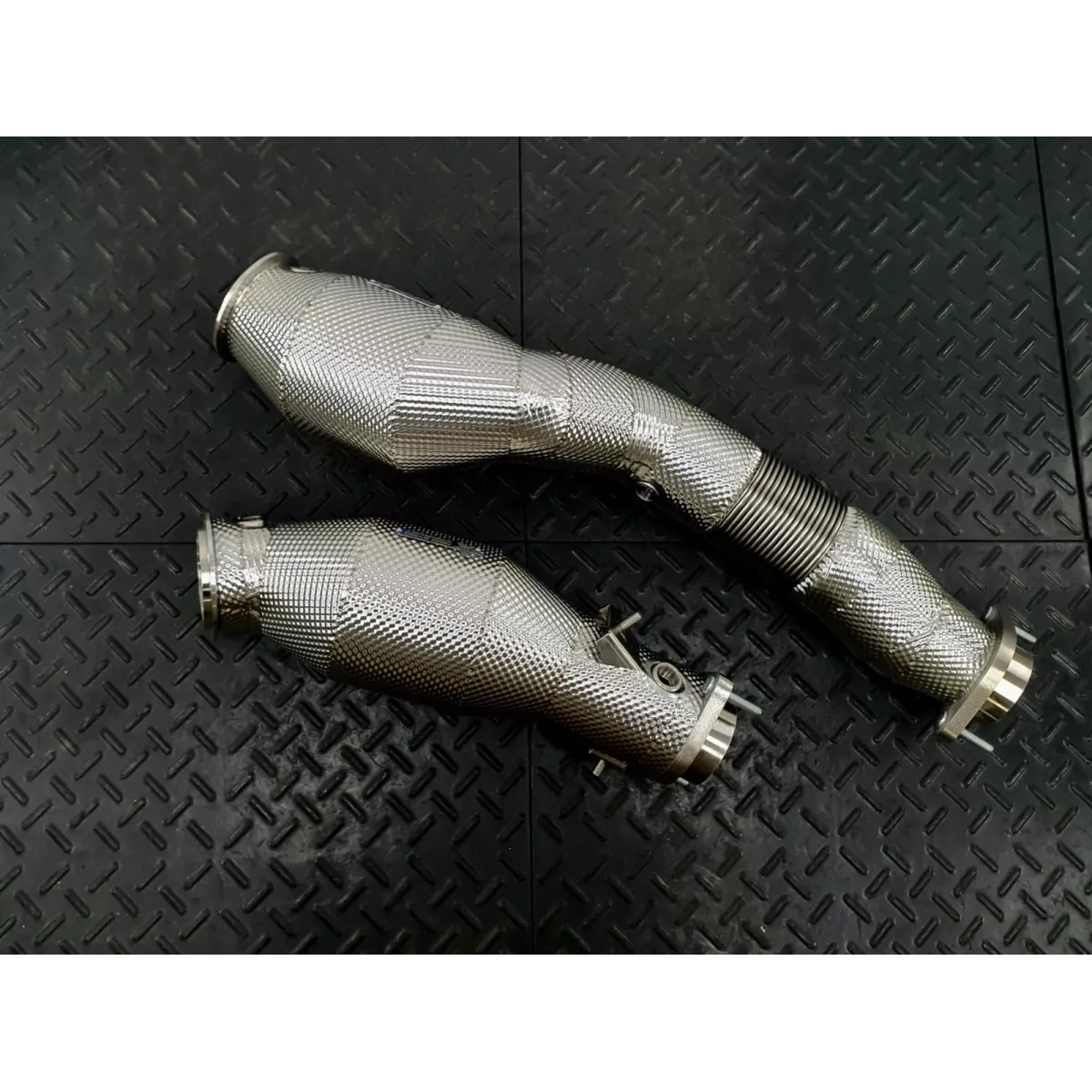 G82 M4 Downpipes