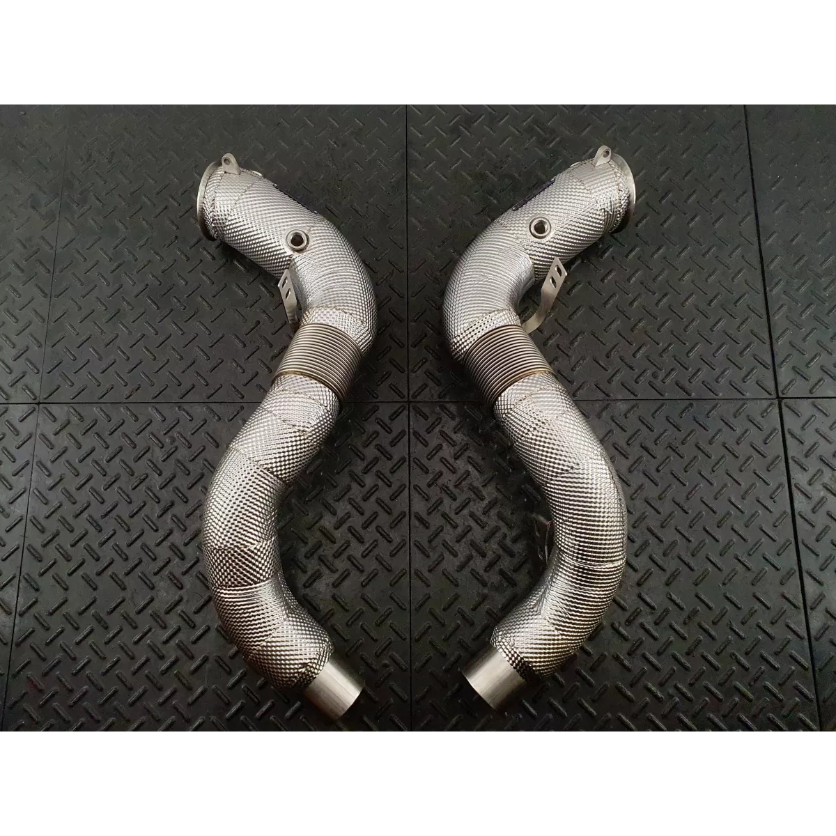 RedStar Exhaust BMW G30 550i 650i 750i 850i / F15 X5 X6 Downpipes