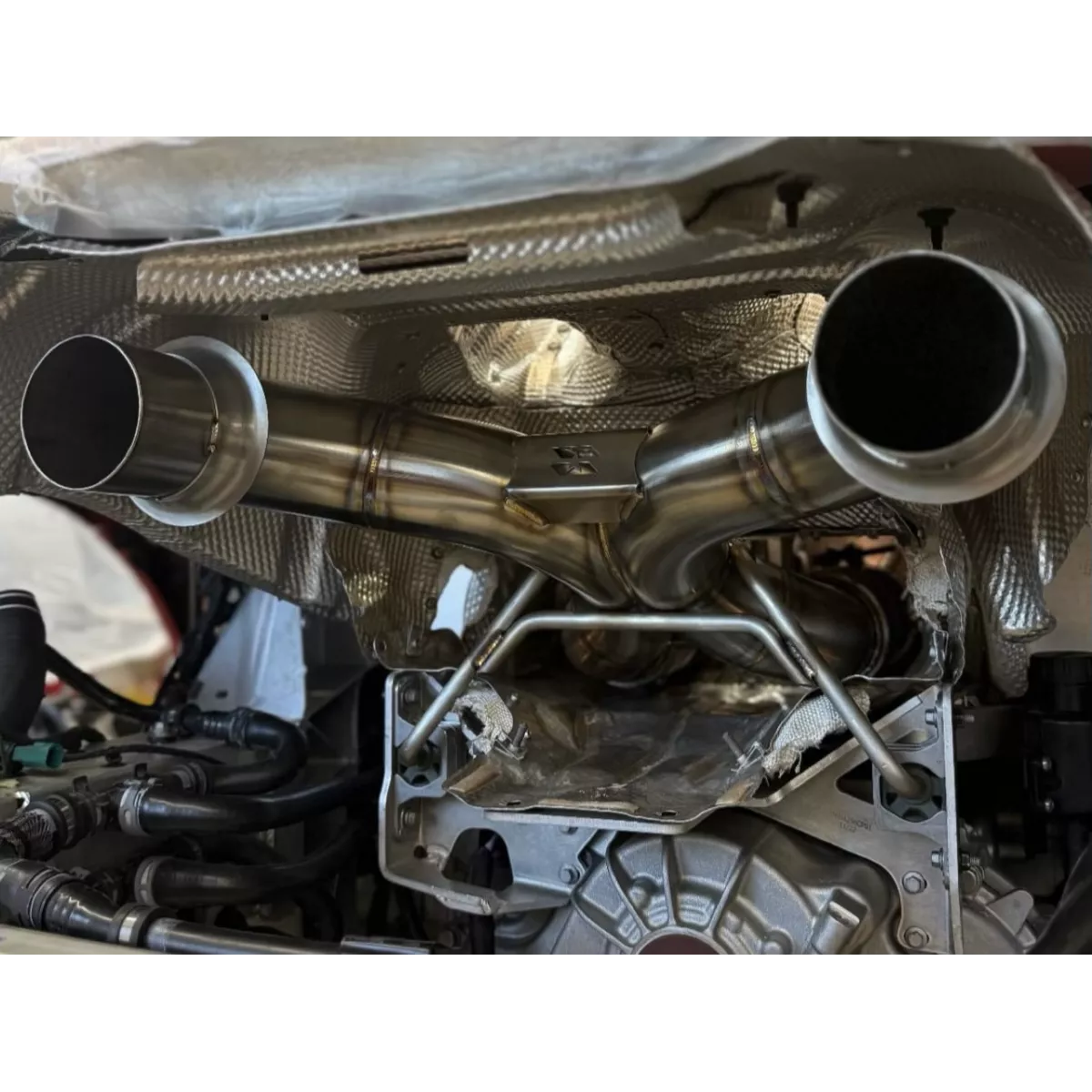 Artura Exhaust