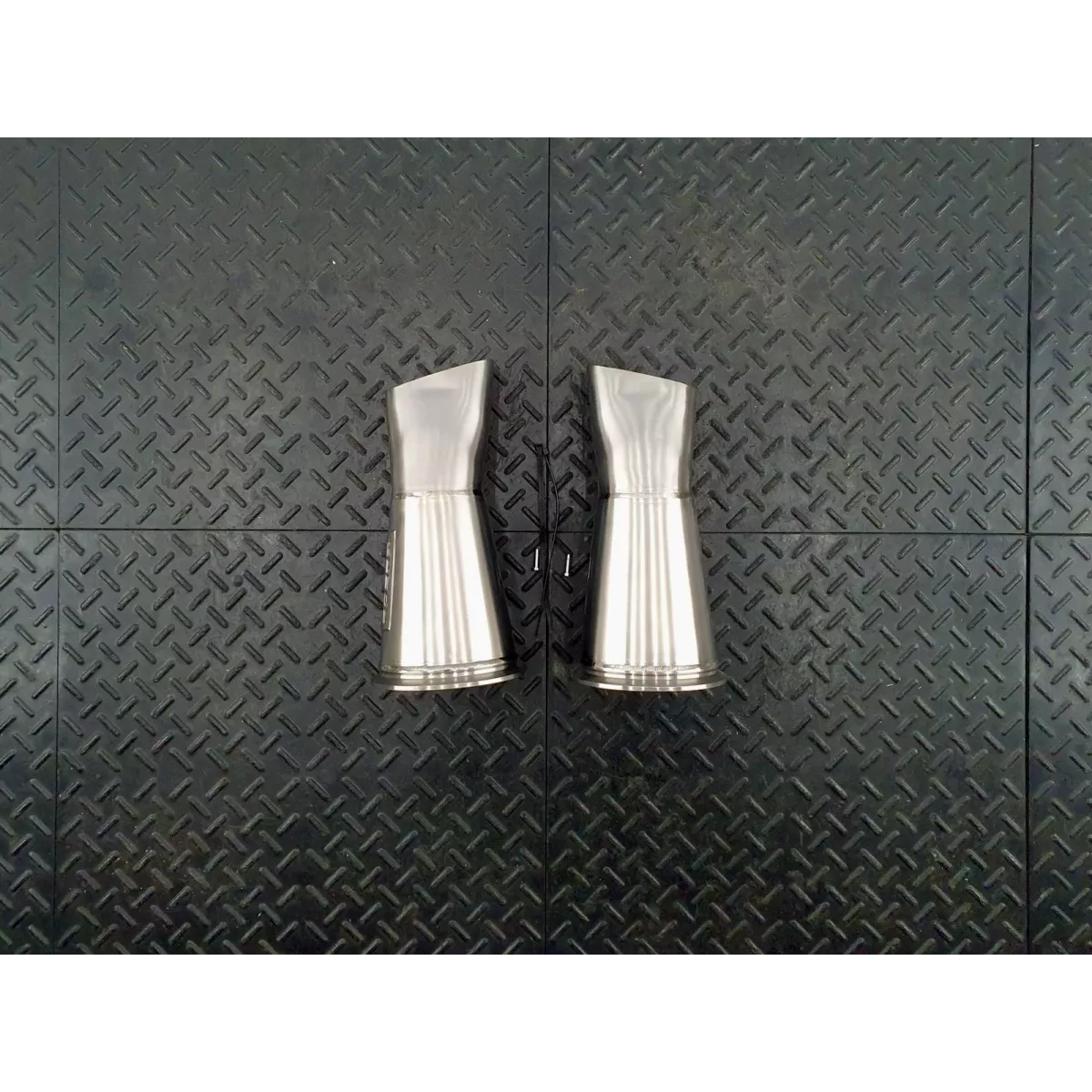 GT2 RS Straight Piped Exhaust