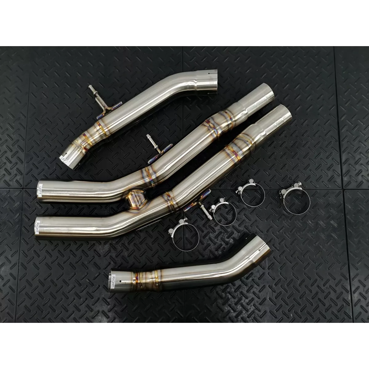 Cayenne Center Muffler Delete