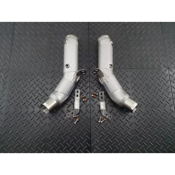 Giulia Heat Shielded Downpipes
