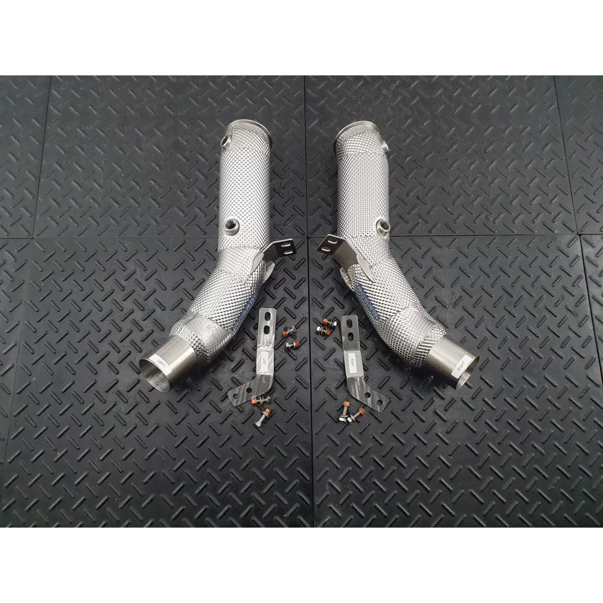 Giulia Heat Shielded Downpipes