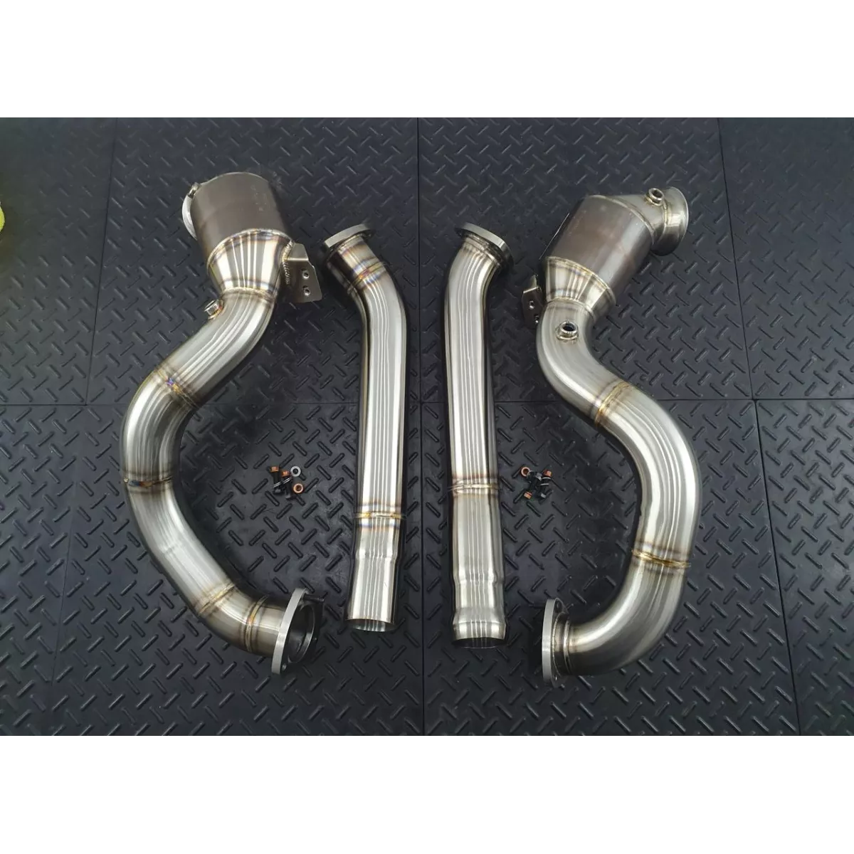 Vantage High Flow Catted Downpipes