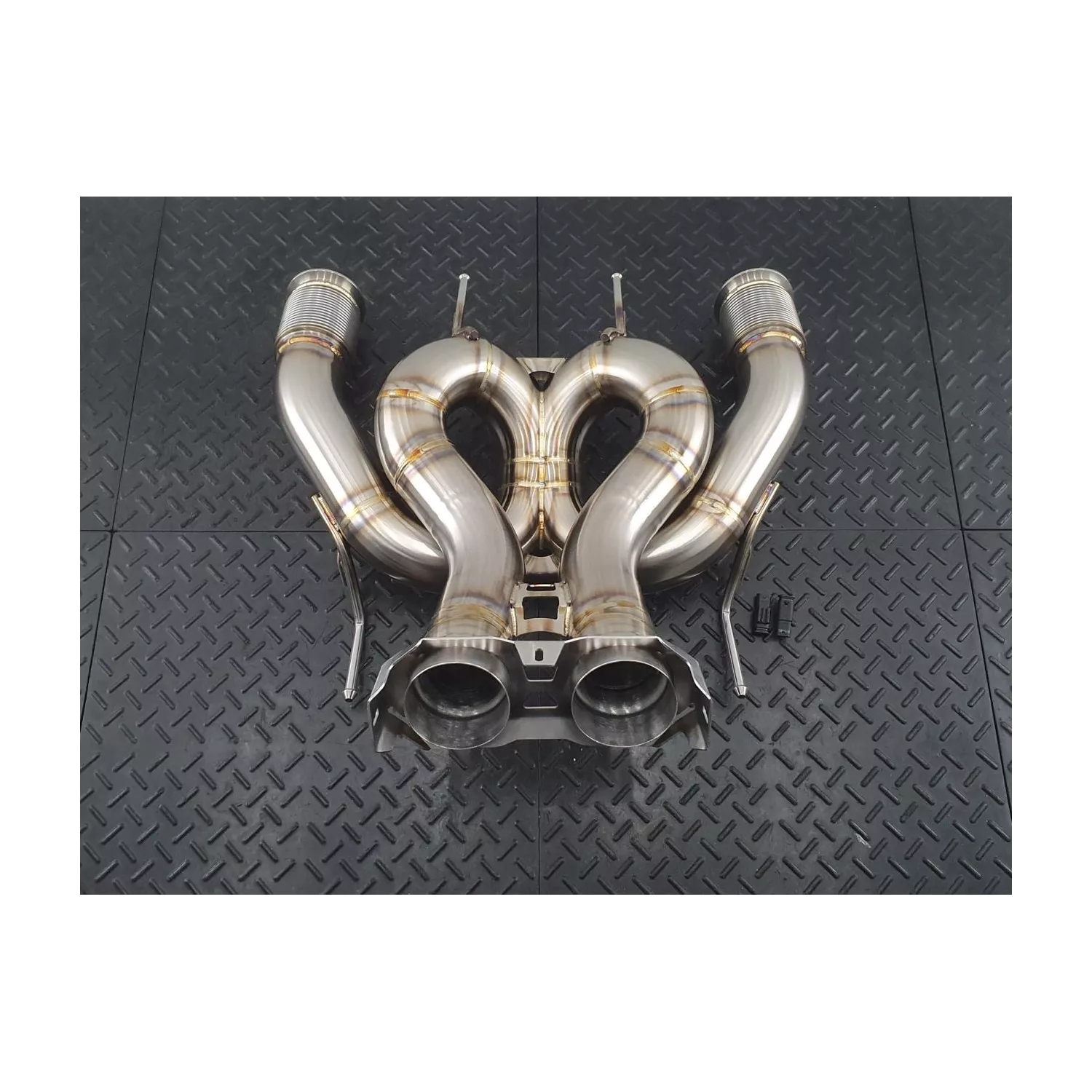 mclaren-750s-high-frequency-