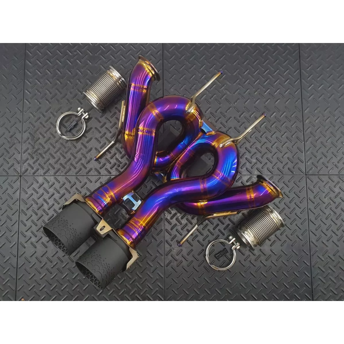 750S Titanium Exhaust